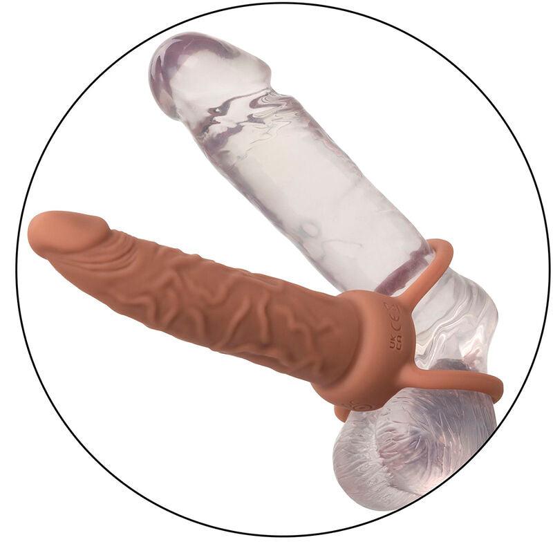 CALEXOTICS - PERFORMANCE MAXX DOBLE PENETRADOR RECARGABLE PIEL MORENO - Sensuana.es