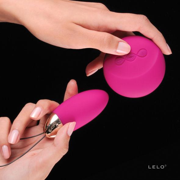 LELO - LYLA 2 INSIGNIA DESIGN EDITION HUEVO-MASAJEADOR FUCSIA - Sensuana.es